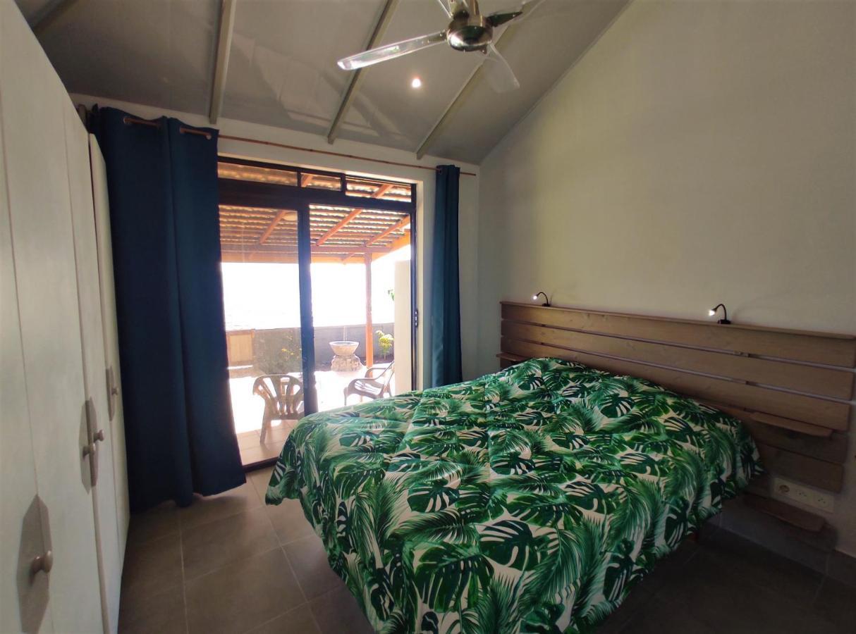 Tahiti - Taharaa Beach Bungalow Arue  Екстериор снимка